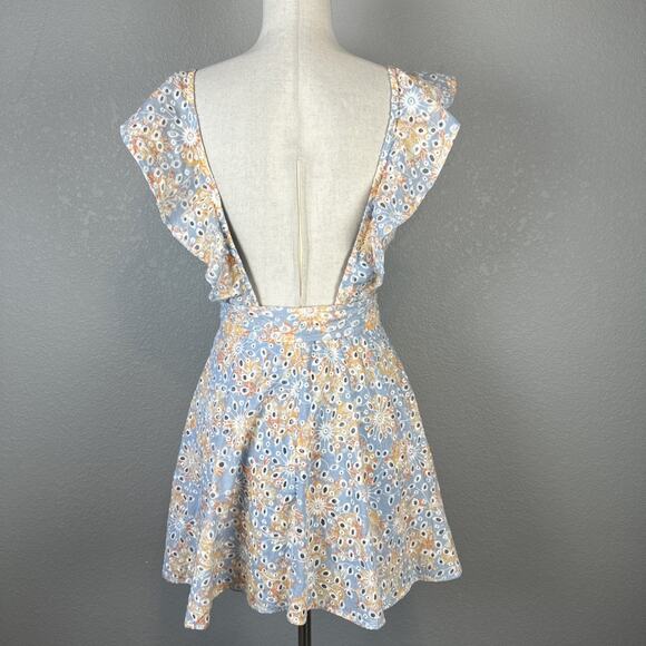 Lovers & Friends Tulip Mini Dress Size M Booklyn Eyelet Blue Floral Cotton - Picture 4 of 8